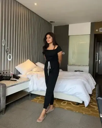 Call Girls Derapur Cash On Delivery