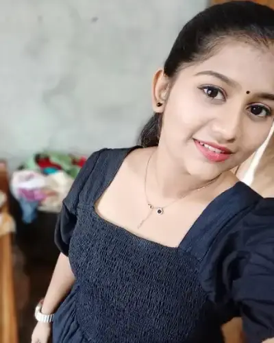 Escort In Derapur
